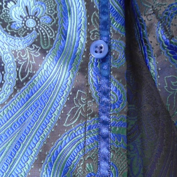 Elegant Blue Paisley Button-Down Shirt - Picture 8 of 9